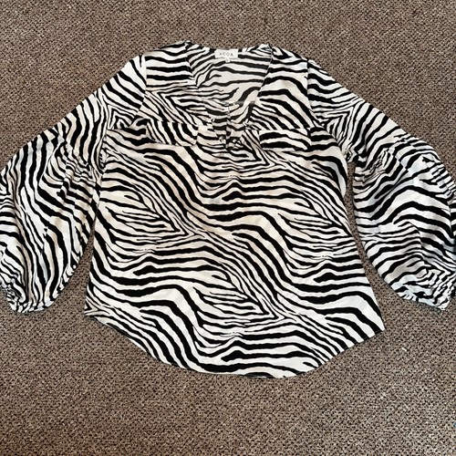 Acoa zebra print neck - print, blouse